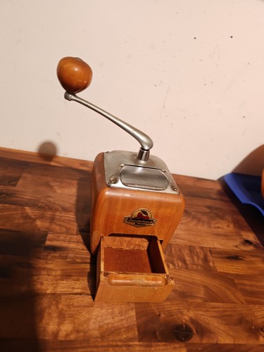Alte kaffeemühle zassenhaus - alte,