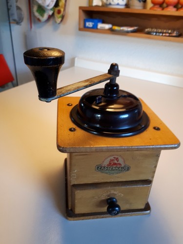 Alte kaffeemühle zassenhaus - alte,