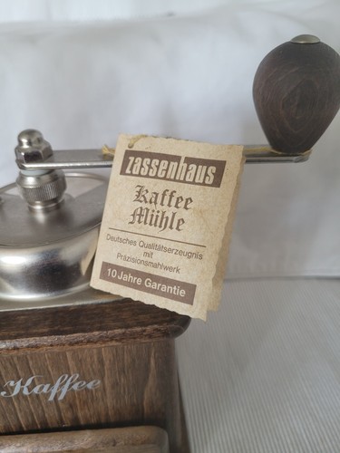 Alte kaffeemühle zasssenhaus - kaffeemühle,